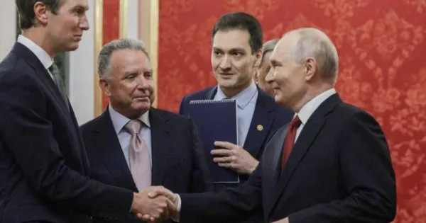 Putin incontra Witkoff e Kushner: "Russia centrerà obiettivi in Ucraina". Oggi gli inviati di Trump a Kiev
